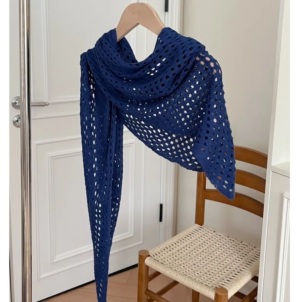 Stylish Hollow Out Triangle Scarf Shawl Breathable Sun Protection Knitted Scarf Solid Color Lightweight Women Shawl Wrap
Stylish Hollow Out Triangle Scarf Shawl Breathable Sun Protection Knitted Scarf Solid Color Lightweight Women Shawl Wrap