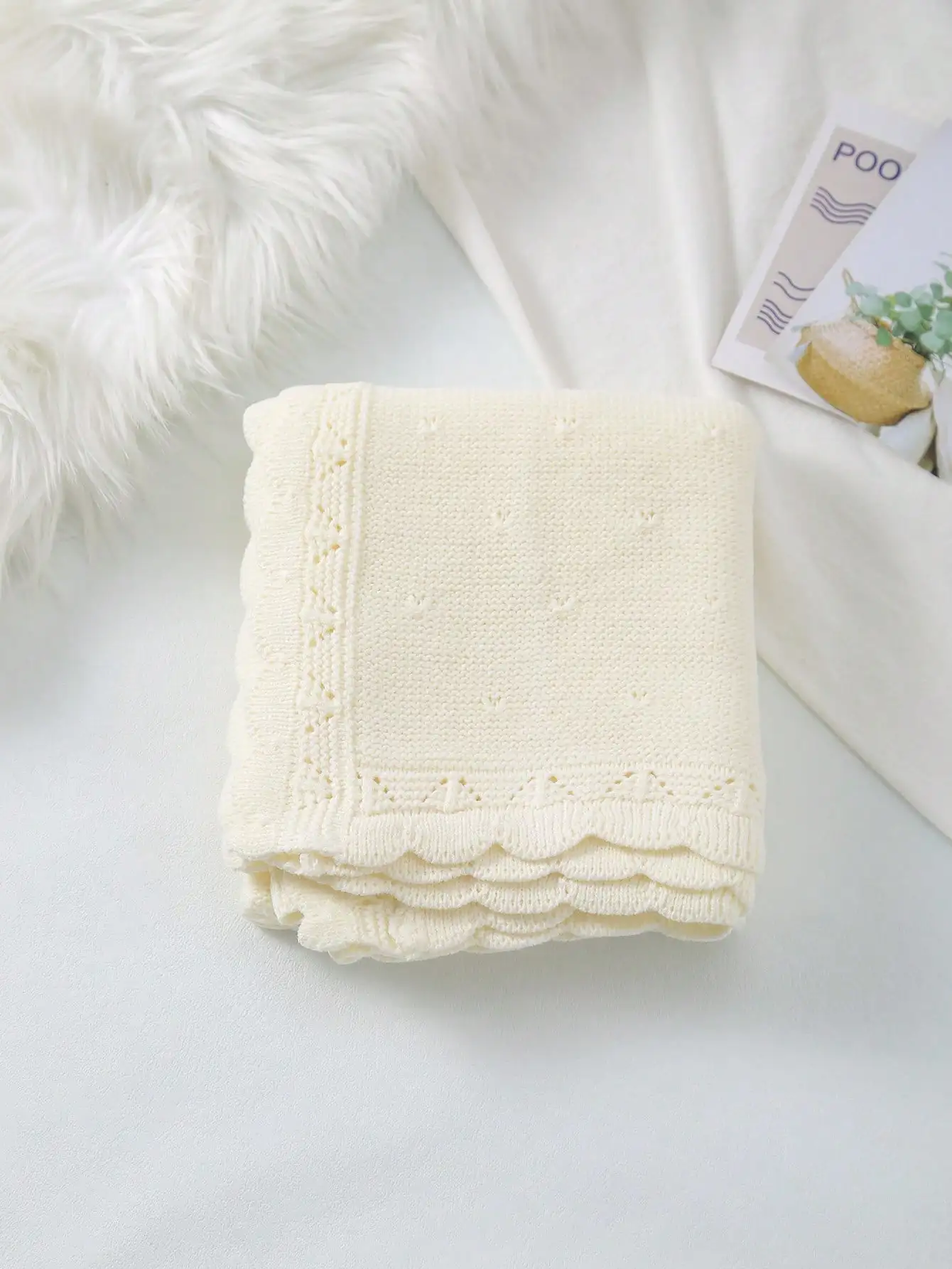 A Simple Knitted Blanket Suitable for All Seasons, Perfect for Everyday Use or as a Small Quilt or Throw Blanket
A Simple Knitted Blanket Suitable for All Seasons, Perfect for Everyday Use or as a Small Quilt or Throw Blanket