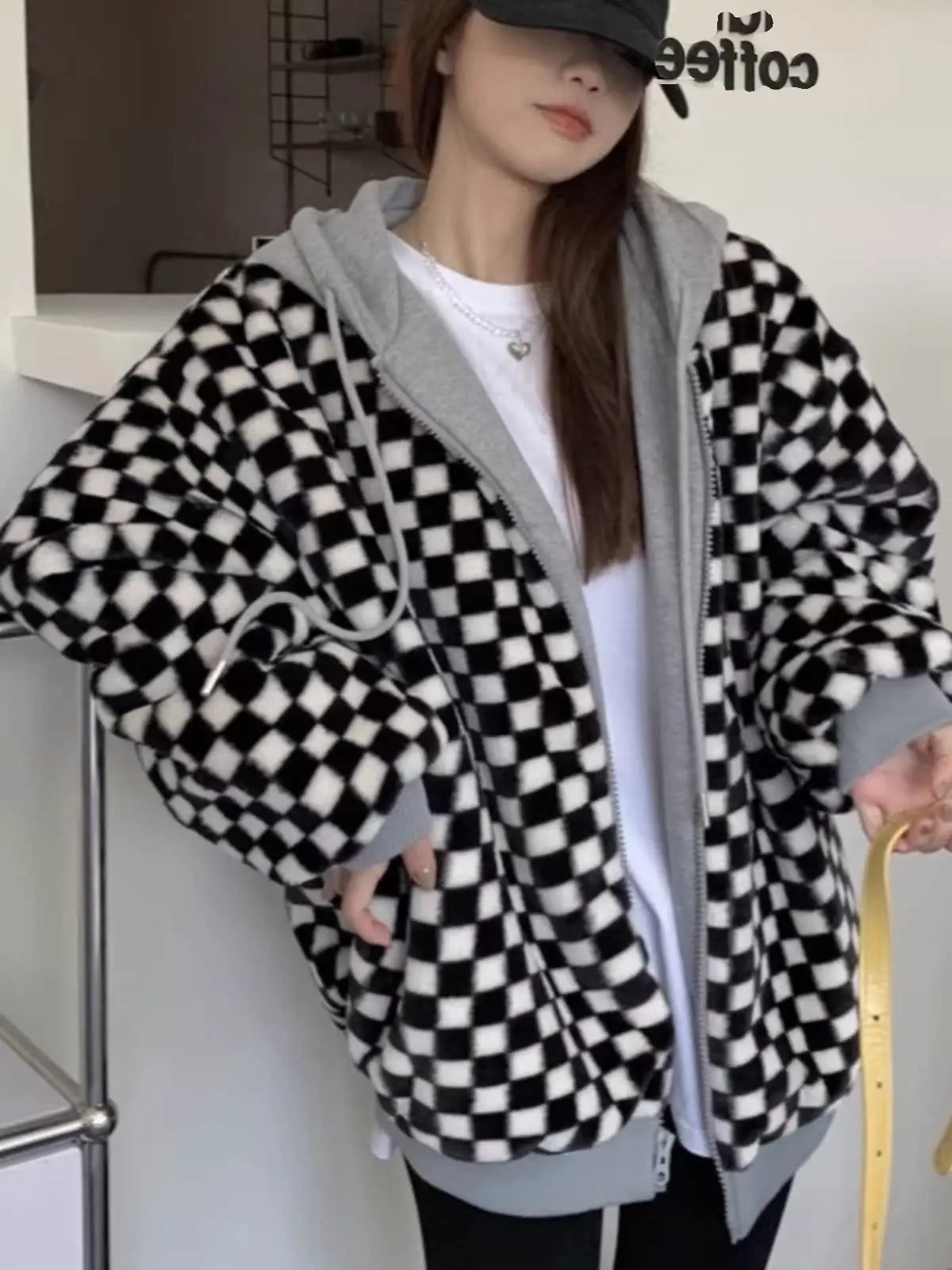 Lamb Fur Hooded Jacket Women's Casual Thickened Spring Autumn Versatile Korean Loose Style Cotton Blend Composite Fabric
Lamb Fur Hooded Jacket Women's Casual Thickened Spring Autumn Versatile Korean Loose Style Cotton Blend Composite Fabric