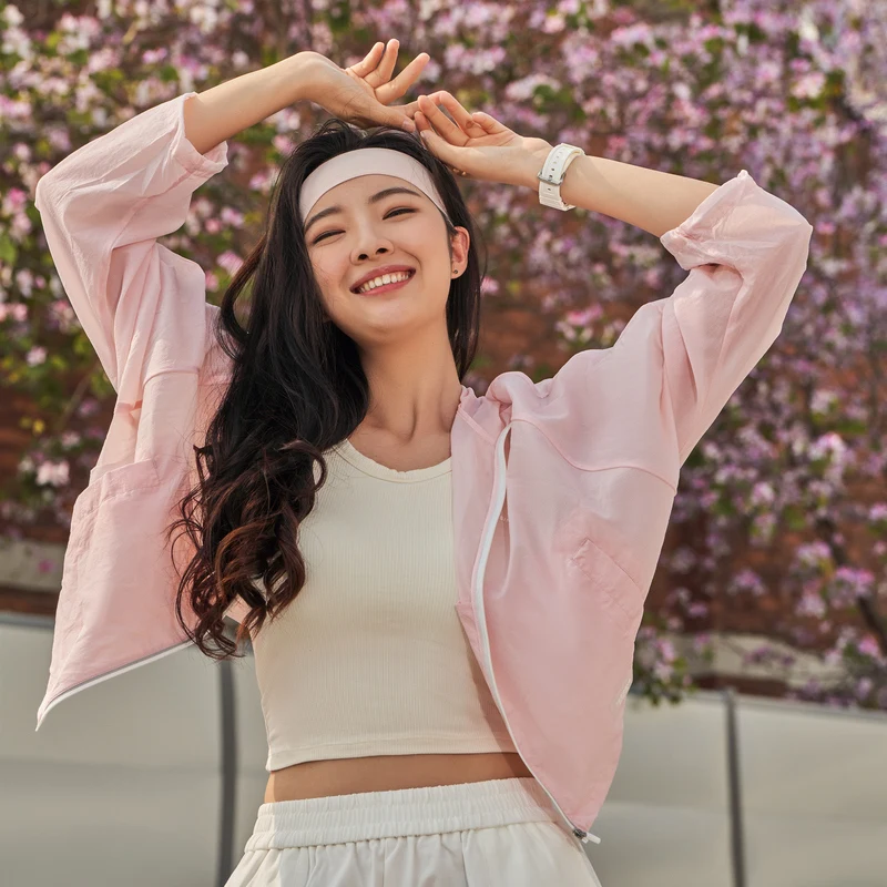 BOSIDENG High Waist Zipper Jacket,UPF50+ Outdoor Sun Protection Sporty Coat,Summer Breathable Lightweight V-Neck Tops for Women
BOSIDENG High Waist Zipper Jacket,UPF50+ Outdoor Sun Protection Sporty Coat,Summer Breathable Lightweight V-Neck Tops for Women