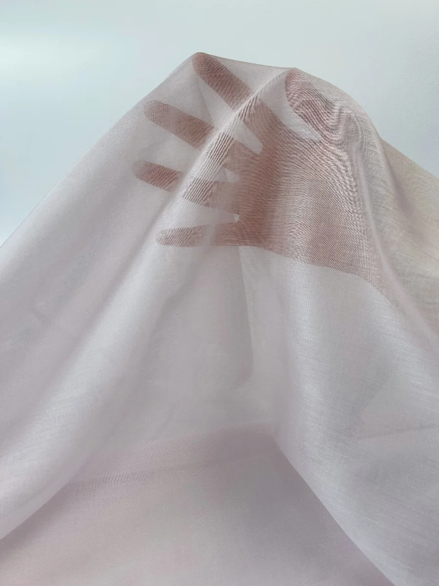 Розовая высококачественная тонкая хлопковая ткань с шелковистым блеском для пошива кукольной одежды, прозрачная на ощупь, для рукоделия и DIY
Розовая высококачественная тонкая хлопковая ткань с шелковистым блеском для пошива кукольной одежды, прозрачная на ощупь, для рукоделия и DIY