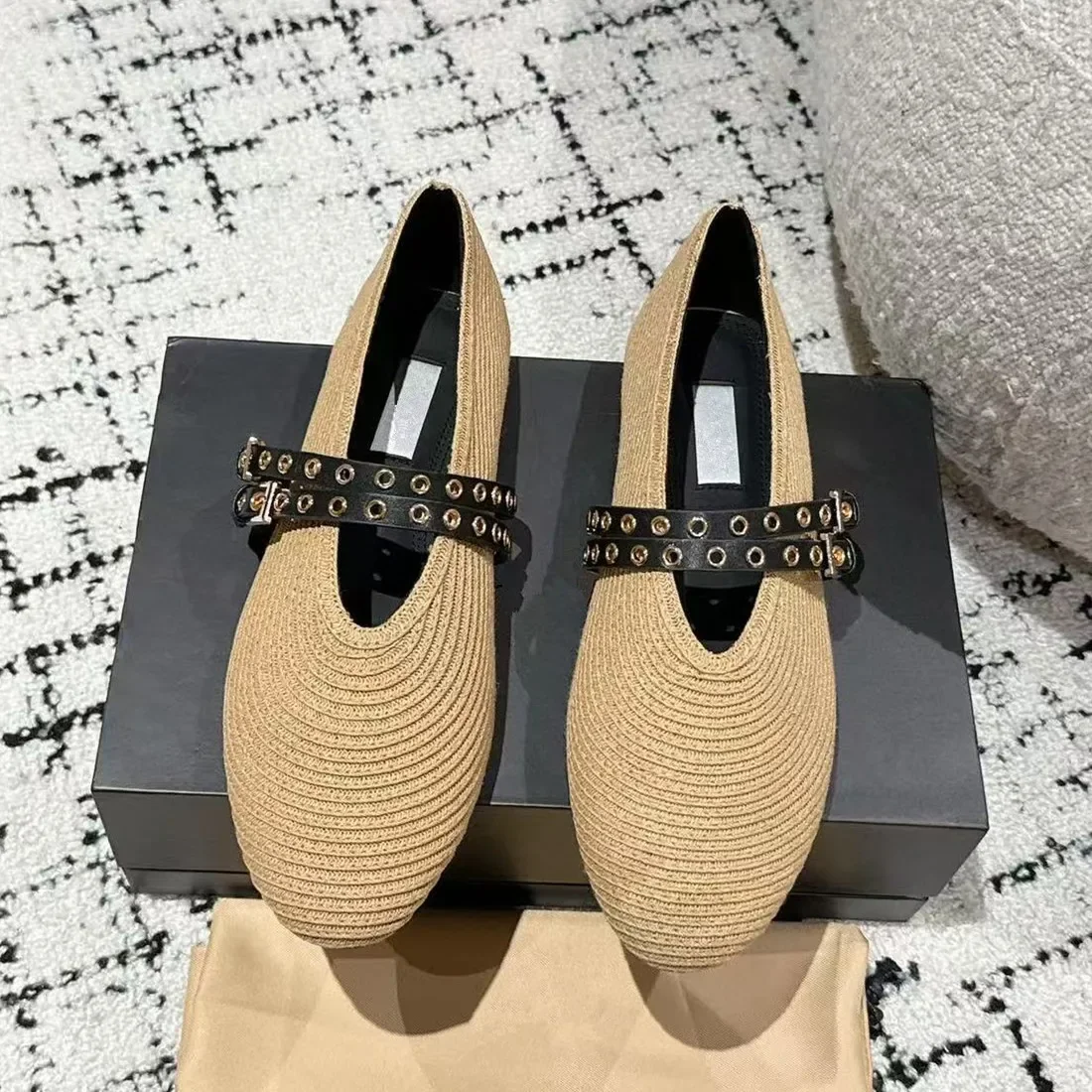 Mary Jane Shoes Women's Spring/Summer 2026 New Breathable Flat Heel Shallow Mouth Single Shoes Knitted Women's Shoes
Mary Jane Shoes Women's Spring/Summer 2026 New Breathable Flat Heel Shallow Mouth Single Shoes Knitted Women's Shoes