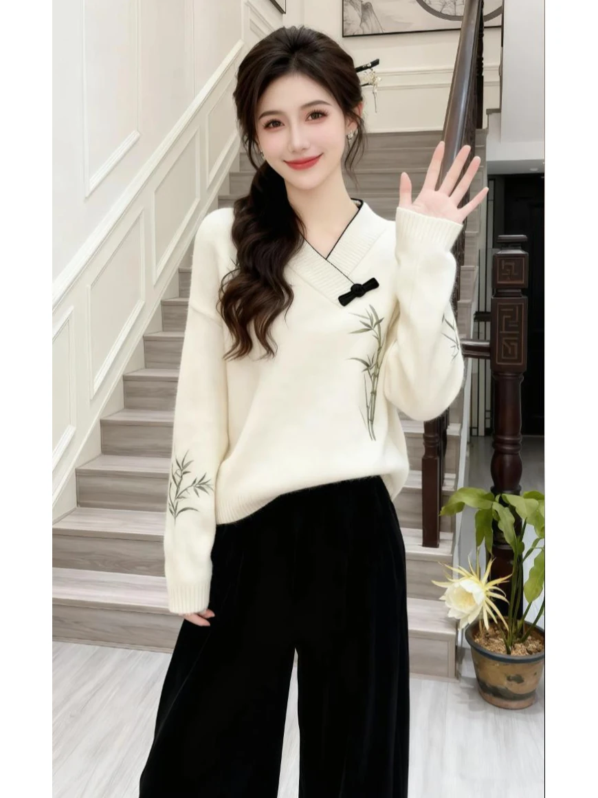 Ele V-Ne Embroidered Sweater Women's White New Chinese Sle Knitted Top Luxury Lightweight Casual Loose Fit Breathable
Ele V-Ne Embroidered Sweater Women's White New Chinese Sle Knitted Top Luxury Lightweight Casual Loose Fit Breathable