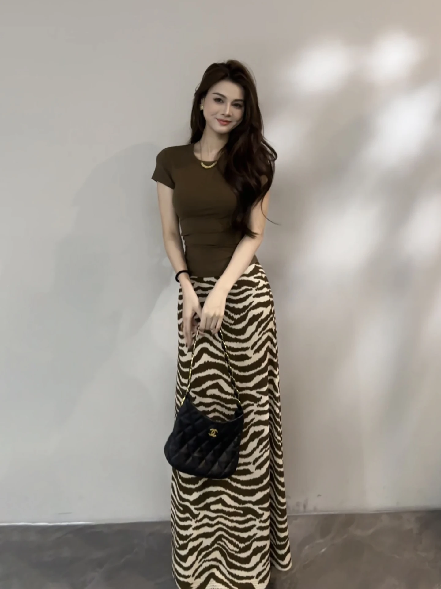 High Waist Vintage Style Slimming Zebra Print Asymmetrical Top And Skirt Set Versatile Spring Summer Fashion Women's Ensemble
High Waist Vintage Style Slimming Zebra Print Asymmetrical Top And Skirt Set Versatile Spring Summer Fashion Women's Ensemble
