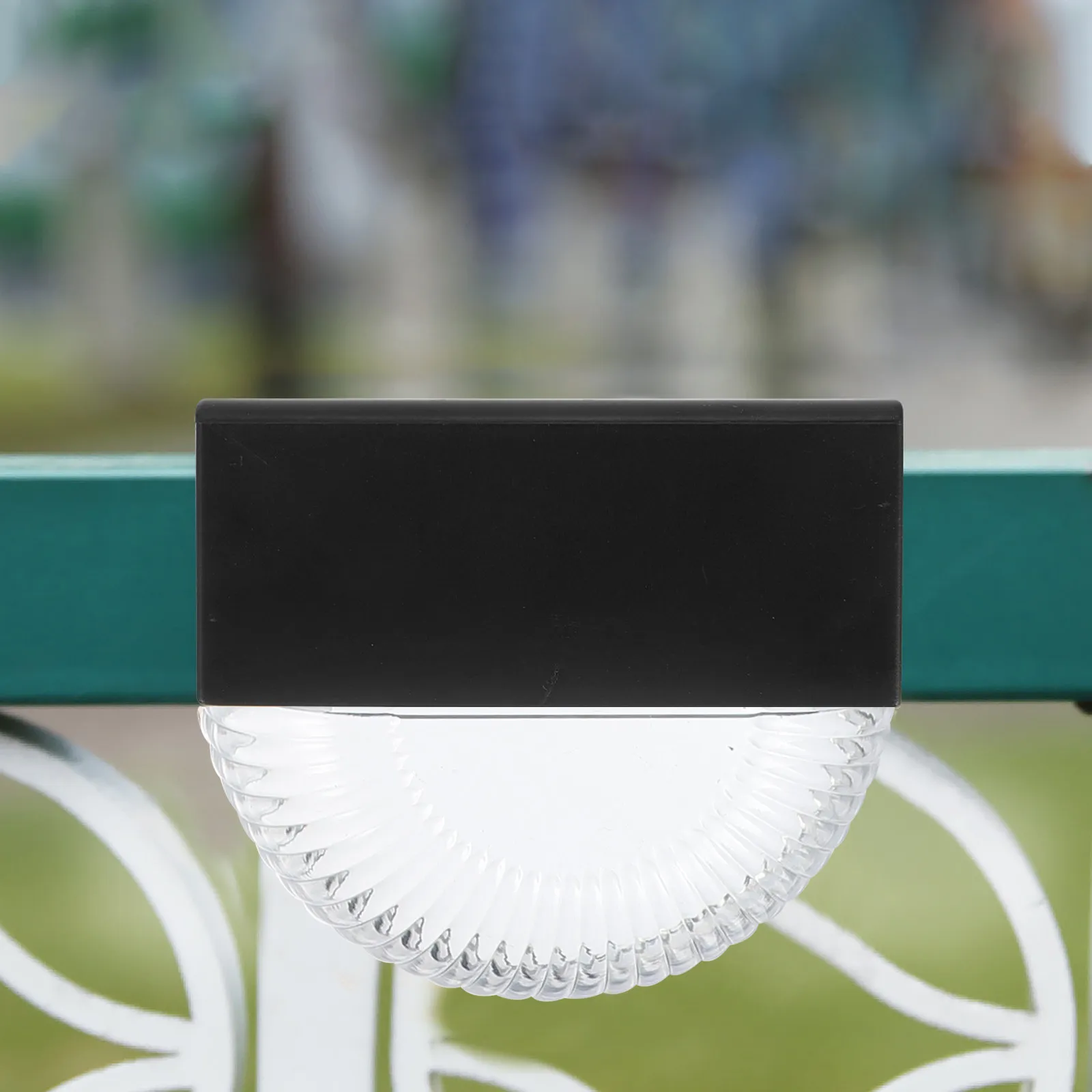 4Pcs LED Solar Wall Light Outdoor Garden Courtyard Fence Deck Driveway Walkway Sidewalk Backyard Inductive Waterproof Bright
4Pcs LED Solar Wall Light Outdoor Garden Courtyard Fence Deck Driveway Walkway Sidewalk Backyard Inductive Waterproof Bright