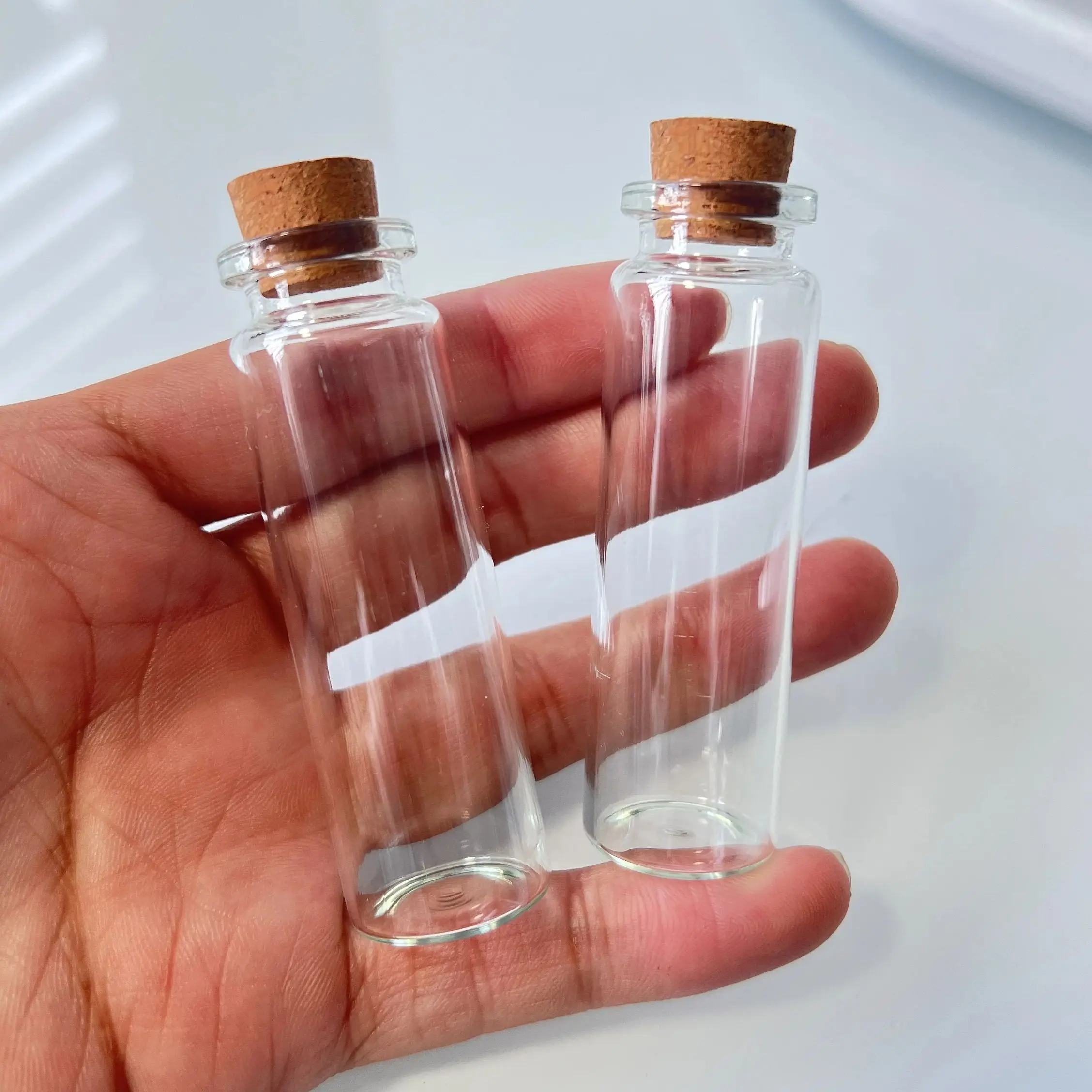 50/100 Pcs 15ml Glass Bottles Cork Stopper Tiny Glass Jars for DIY Crafts Home Decor Small Storage Decorative Gift Containers
50/100 Pcs 15ml Glass Bottles Cork Stopper Tiny Glass Jars for DIY Crafts Home Decor Small Storage Decorative Gift Containers