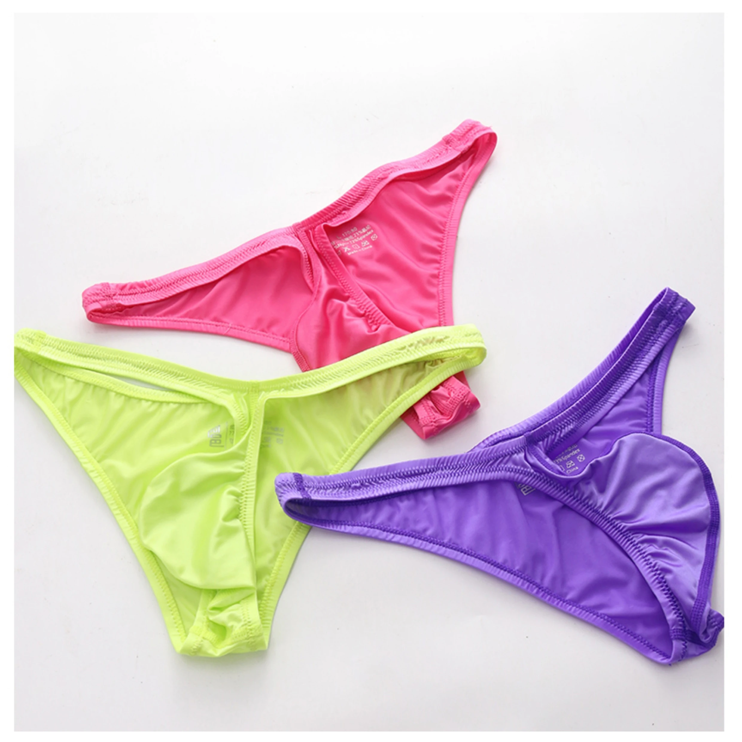 3 шт. мужское нижнее белье, бикини из ледяного шелка, маленькие треугольные трусы, плотные эластичные дышащие трусы в японском стиле с низкой талией
3 шт. мужское нижнее белье, бикини из ледяного шелка, маленькие треугольные трусы, плотные эластичные дышащие трусы в японском стиле с низкой талией