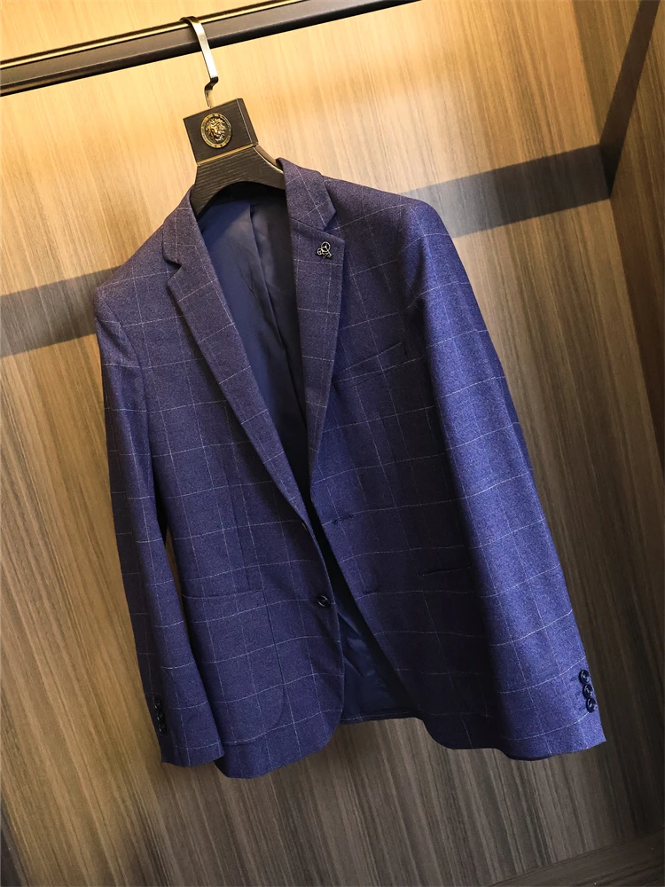 High-End Men's Plaid Business Casual Flat Collar Suit Jacket Spring Fashion Urban Style Long Sleeve Standard Fit Two Buttons
High-End Men's Plaid Business Casual Flat Collar Suit Jacket Spring Fashion Urban Style Long Sleeve Standard Fit Two Buttons
