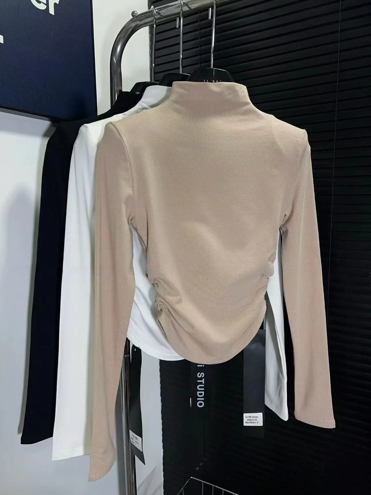 Winter Women's Slim Fit Long Sve T-irt Fce Lined Padded oulder f High Collar ort Top Comfortable Soft Cotton
Winter Women's Slim Fit Long Sve T-irt Fce Lined Padded oulder f High Collar ort Top Comfortable Soft Cotton