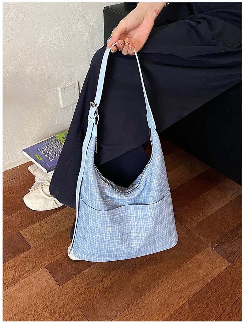 Women's Large Capacity Plaid Hobo Shoulder Bag, Casual Daily Carry Tote for Work Commute, Weekend Outings, School Use and
Women's Large Capacity Plaid Hobo Shoulder Bag, Casual Daily Carry Tote for Work Commute, Weekend Outings, School Use and