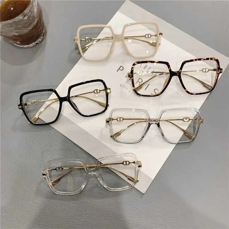 Square Retro Anti Blue Light Glasses Women Metal Frame Glasses Trend Optical Okulary Gafas De Mujer Lentes Y2k
Square Retro Anti Blue Light Glasses Women Metal Frame Glasses Trend Optical Okulary Gafas De Mujer Lentes Y2k