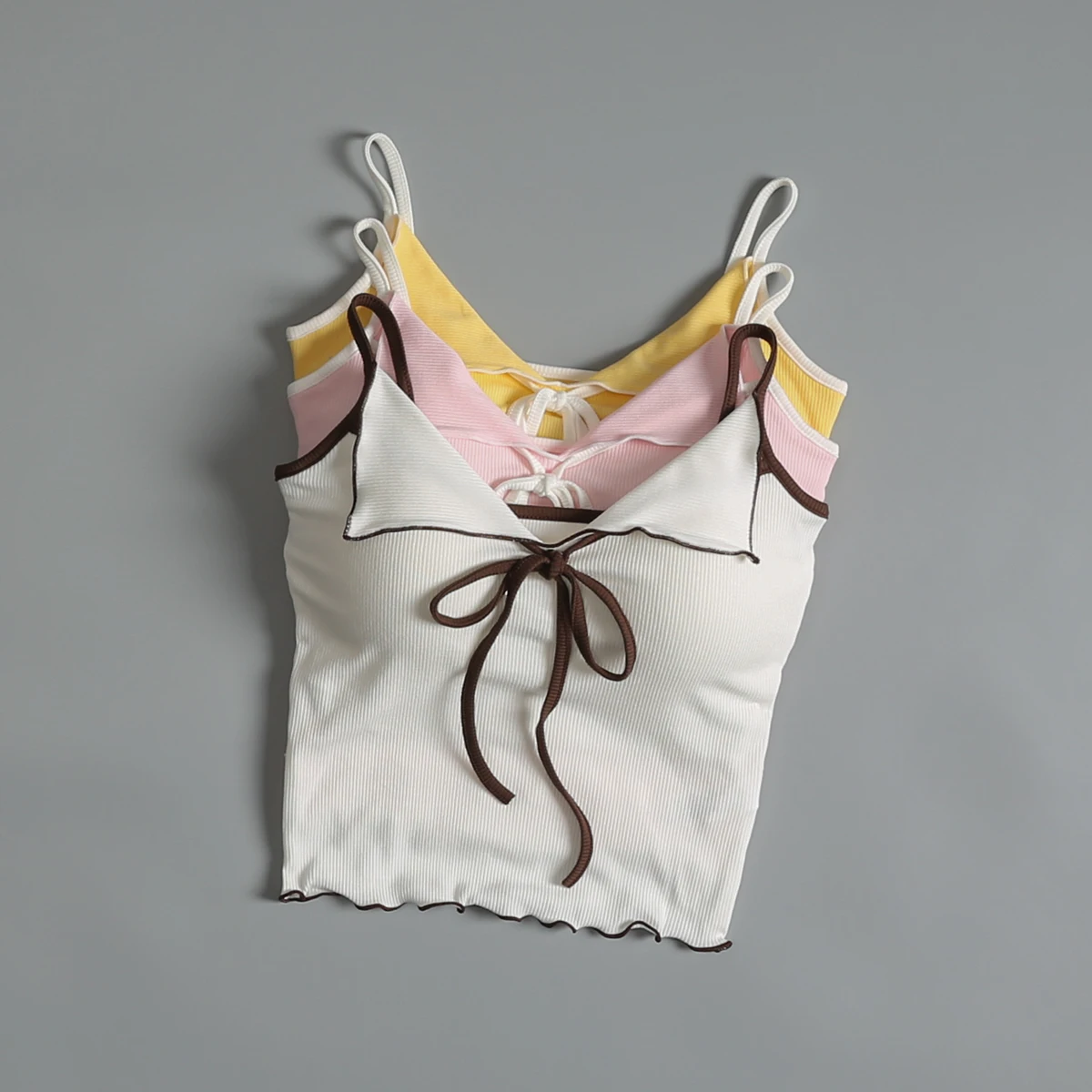 Senior sports vest with chest pad running training fitness sleeveless top integrated suspender yoga underwear
Senior sports vest with chest pad running training fitness sleeveless top integrated suspender yoga underwear