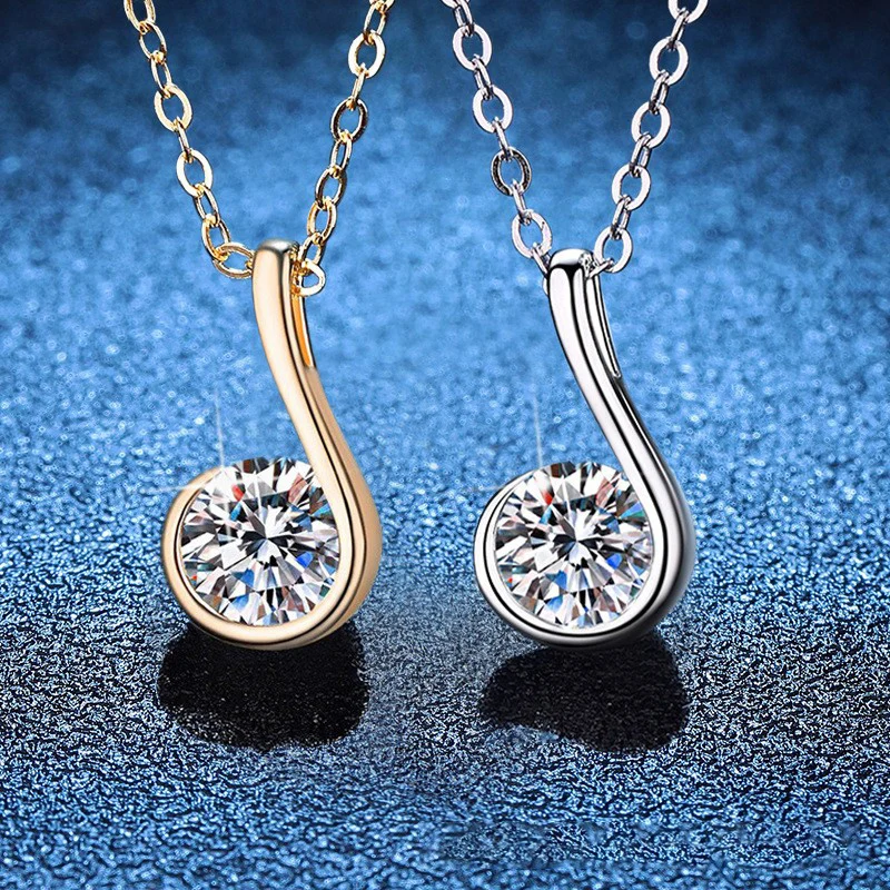 Подвеска с муассанитом PT950, инкрустированная платиной 1 карат, D-цвет, универсальное ожерелье-подвеска, бриллиантовая цепочка на ключицу, отпечаток PT950
Подвеска с муассанитом PT950, инкрустированная платиной 1 карат, D-цвет, универсальное ожерелье-подвеска, бриллиантовая цепочка на ключицу, отпечаток PT950