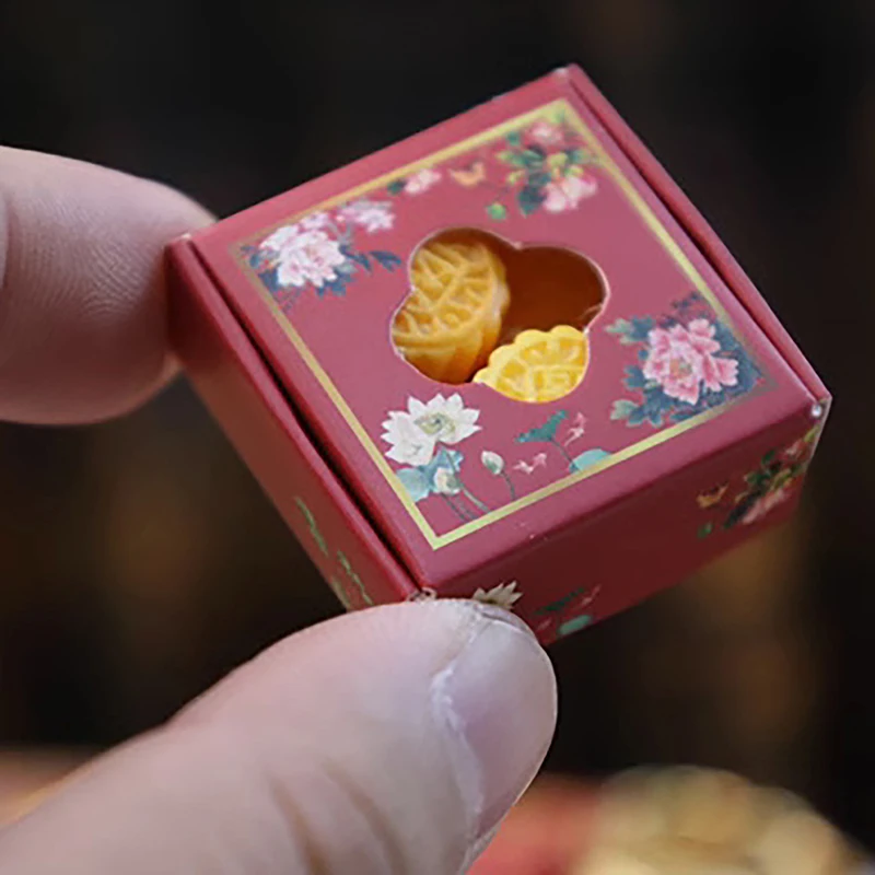 Miniature Toy Simulation Moon Cake Plastic Dollhouse Food Dollhouse Miniature Mooncake Play House Food Model
Miniature Toy Simulation Moon Cake Plastic Dollhouse Food Dollhouse Miniature Mooncake Play House Food Model