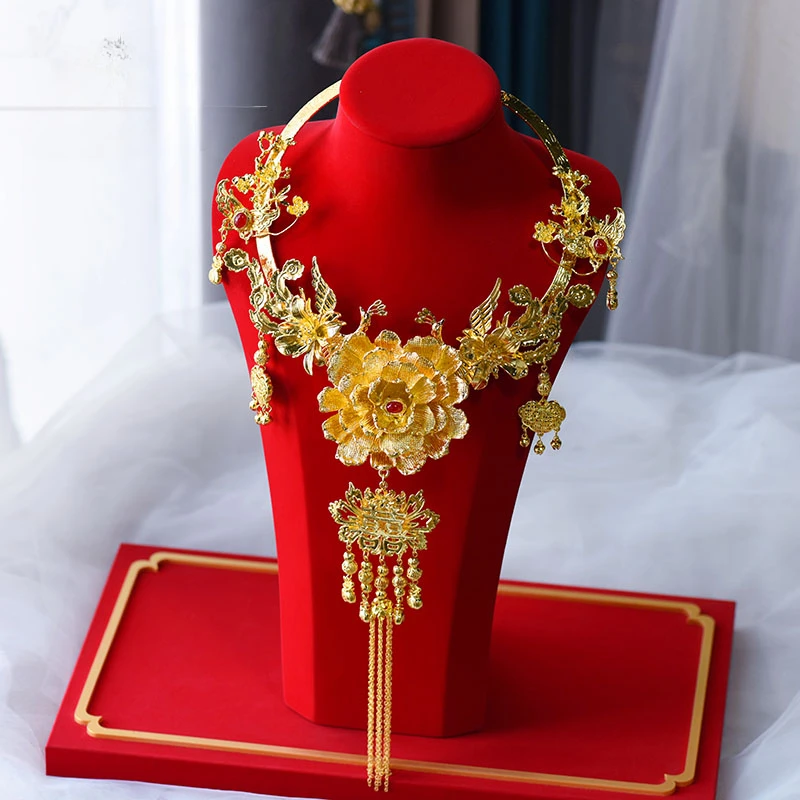 Y Chinese alloy crystal Hanfu ancient costume dragon and phoenix coat traditional Xiuhe collar bride retro wedding accessories 
Y Chinese alloy crystal Hanfu ancient costume dragon and phoenix coat traditional Xiuhe collar bride retro wedding accessories