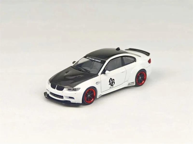 FINE MODEL 1:64 LB M3 E92 Die-Cast Car Models Gifts
FINE MODEL 1:64 LB M3 E92 Die-Cast Car Models Gifts