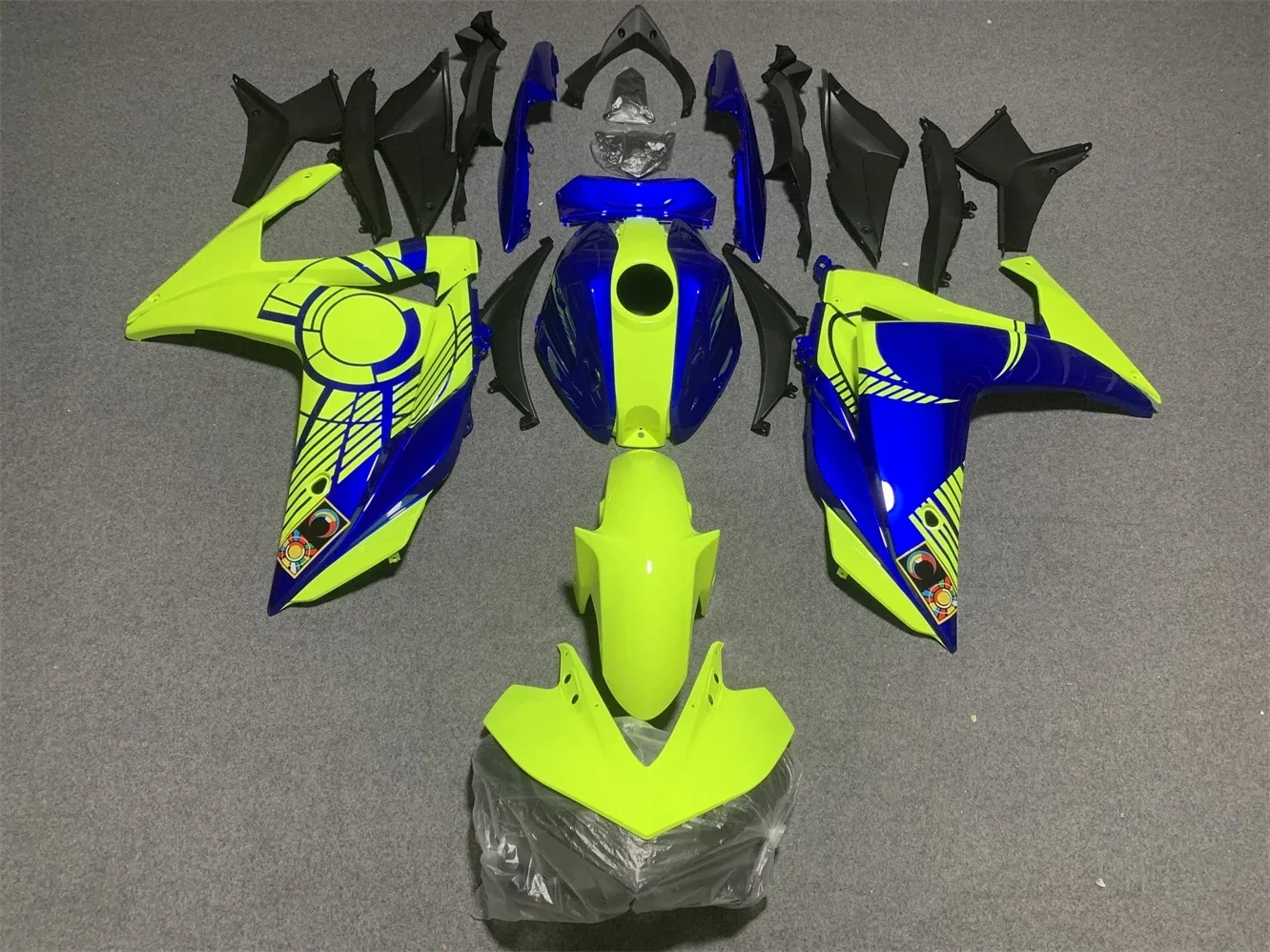 Комплект обтекателей для мотоцикла, комплект кузова из пластика для Yamaha R3 R25 2014 2015 2016 2017 2018, аксессуары для инъекций, полный кузов
Комплект обтекателей для мотоцикла, комплект кузова из пластика для Yamaha R3 R25 2014 2015 2016 2017 2018, аксессуары для инъекций, полный кузов