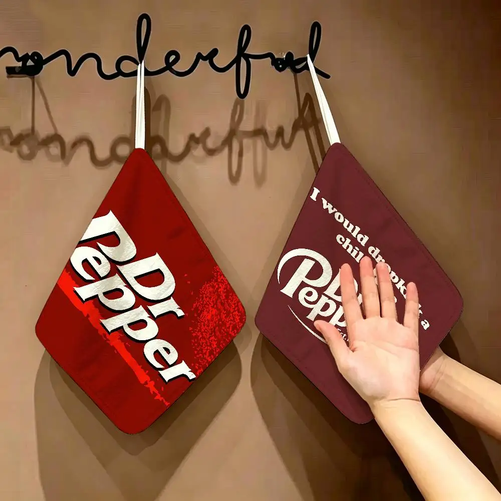 D-Dr Pepper Hanging Kitchen Towel, Polyester Cotton Fabric, Absorbent Hand Wiping Towel For Home Dormitory
D-Dr Pepper Hanging Kitchen Towel, Polyester Cotton Fabric, Absorbent Hand Wiping Towel For Home Dormitory
