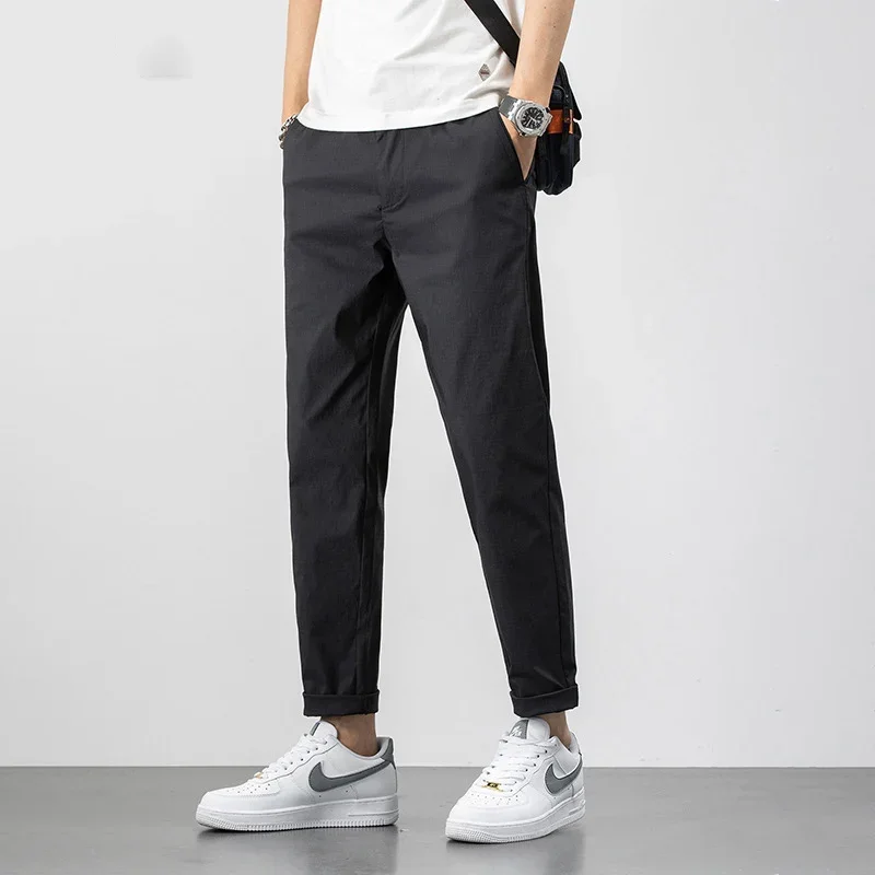 Autumn New Casual Men Cropped Pants Korean Straight Leg Mid Rise Black Pencil Pants Fashion Office 2024 Men Clothing Z340
Autumn New Casual Men Cropped Pants Korean Straight Leg Mid Rise Black Pencil Pants Fashion Office 2024 Men Clothing Z340