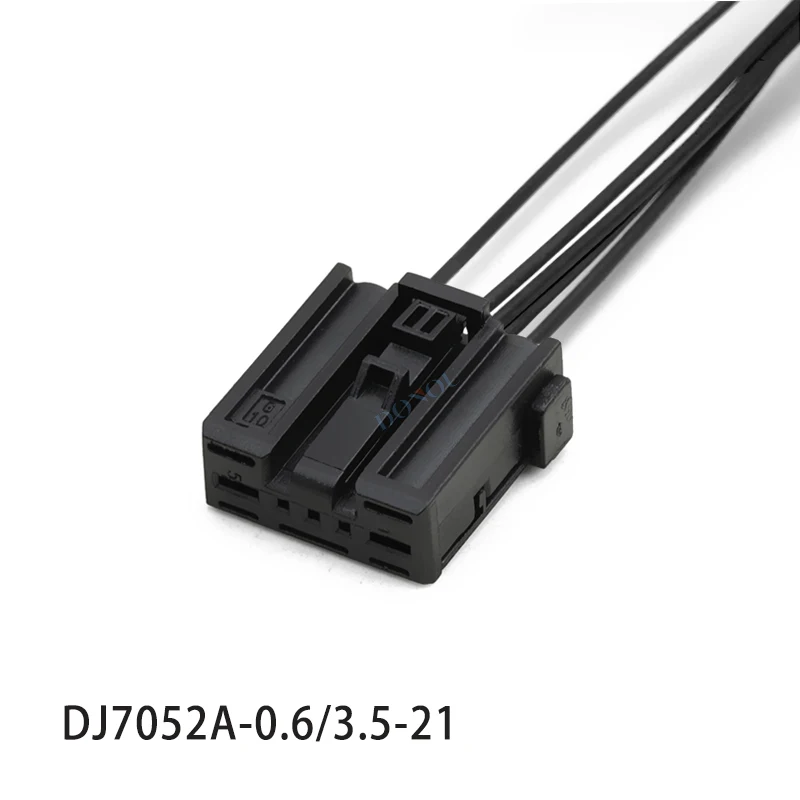 1set 5pin 1379217-1/1379218-1 Automotive ventilation seat motor plug wire harness connector plug-in terminal
1set 5pin 1379217-1/1379218-1 Automotive ventilation seat motor plug wire harness connector plug-in terminal
