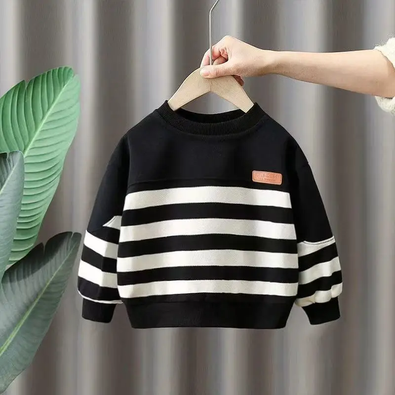 Spring and Autumn Children's Set Fashion 2026 New Style Boys' Fashion Striped Hoodie+Casual Pants Two Piece Set
Spring and Autumn Children's Set Fashion 2026 New Style Boys' Fashion Striped Hoodie+Casual Pants Two Piece Set