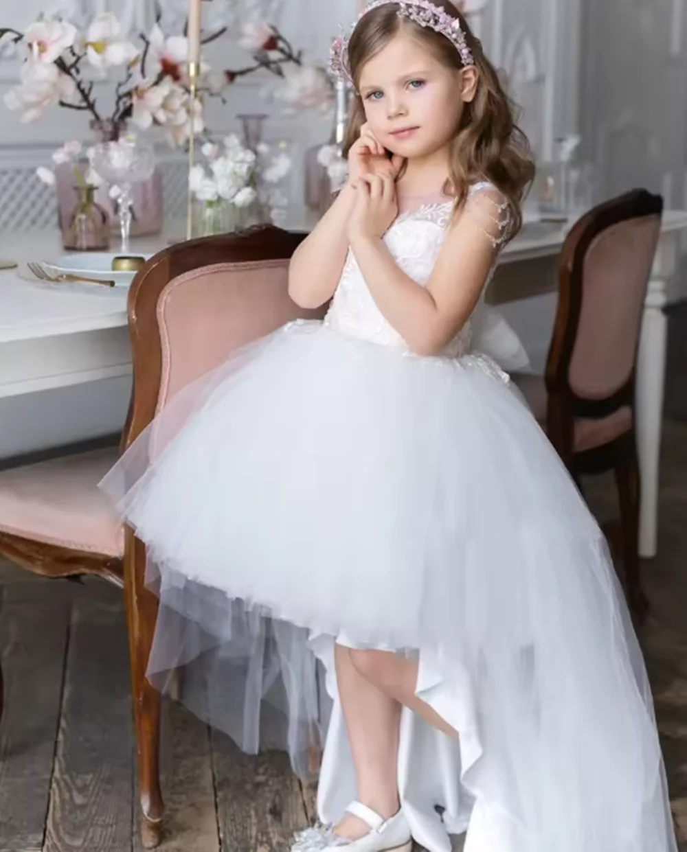 Customized White Flower Girl Dresses For Wedding Appliques Beaded Tulle Elegant Birthday Party Formal Events Gown
Customized White Flower Girl Dresses For Wedding Appliques Beaded Tulle Elegant Birthday Party Formal Events Gown