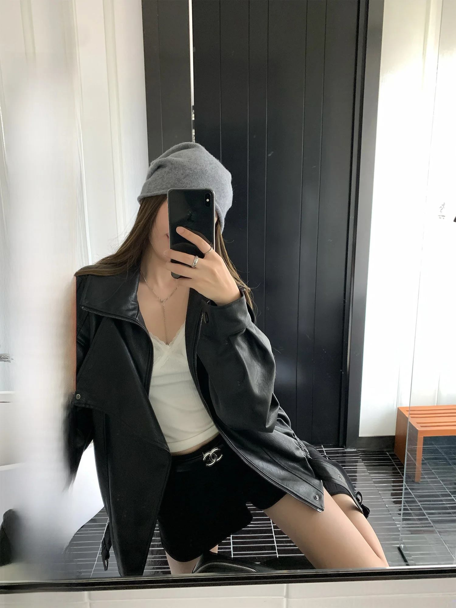 Hhi Druneld Bla Ретро Jaet из искусственной кожи Женский крутой мотоциклетный Jaet Осенний топ Длинный свек Свободный крой для поездок на работу
Hhi Druneld Bla Ретро Jaet из искусственной кожи Женский крутой мотоциклетный Jaet Осенний топ Длинный свек Свободный крой для поездок на работу