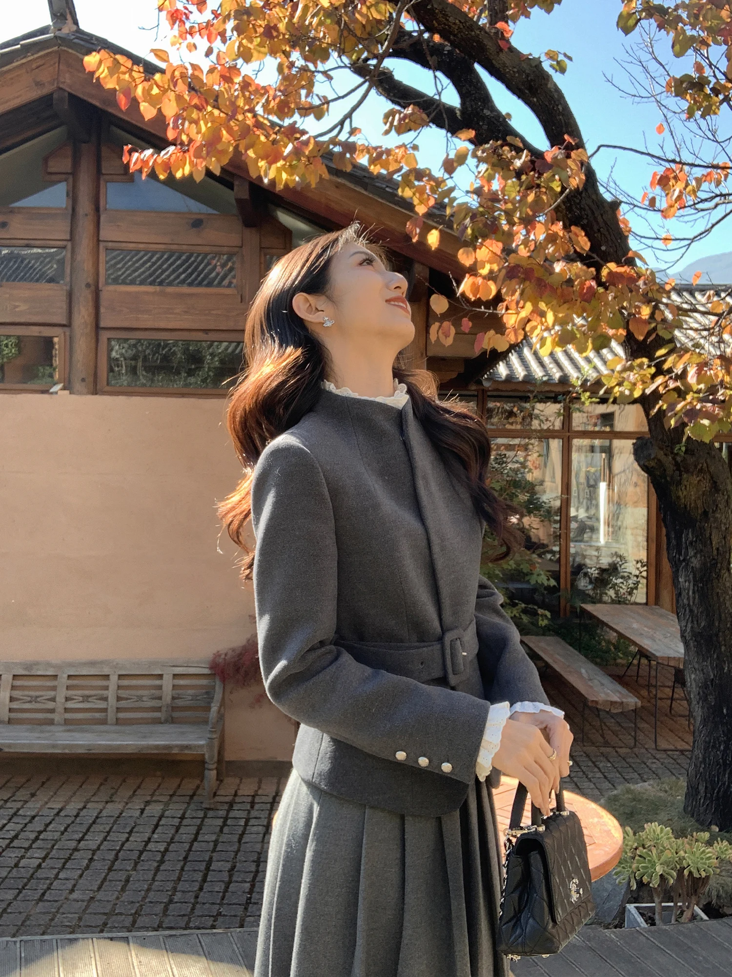 Женское шерстяное пальто Mulvan с высоким воротником, приталенное, двустороннее, повседневное, из смесовой ткани (полиэстер, вискоза), зимнее
Женское шерстяное пальто Mulvan с высоким воротником, приталенное, двустороннее, повседневное, из смесовой ткани (полиэстер, вискоза), зимнее