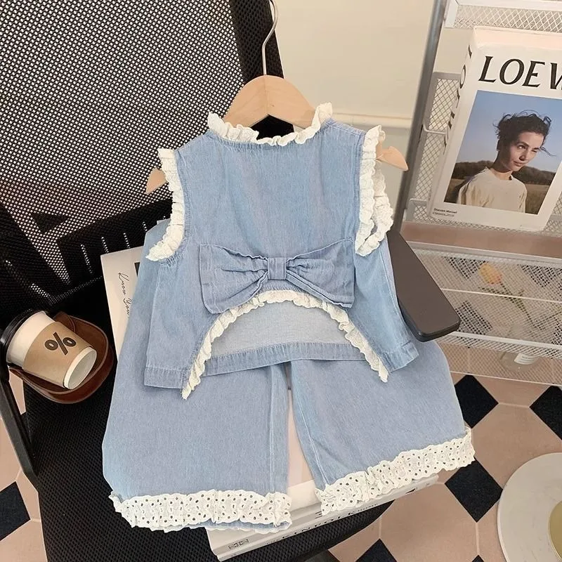 Set Children Girl 2025 Summer New Style Patchwork Sleeveless Bow Lace Ruched Wide-leg Pants Sweet Fashion Casual Korean
Set Children Girl 2025 Summer New Style Patchwork Sleeveless Bow Lace Ruched Wide-leg Pants Sweet Fashion Casual Korean