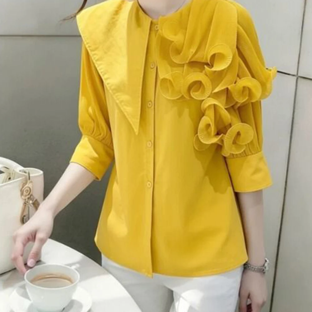 Yellow shirt women's 2026 new light luxury high-end sense foreign style age-reducing design sense niche dopamine top summer
Yellow shirt women's 2026 new light luxury high-end sense foreign style age-reducing design sense niche dopamine top summer