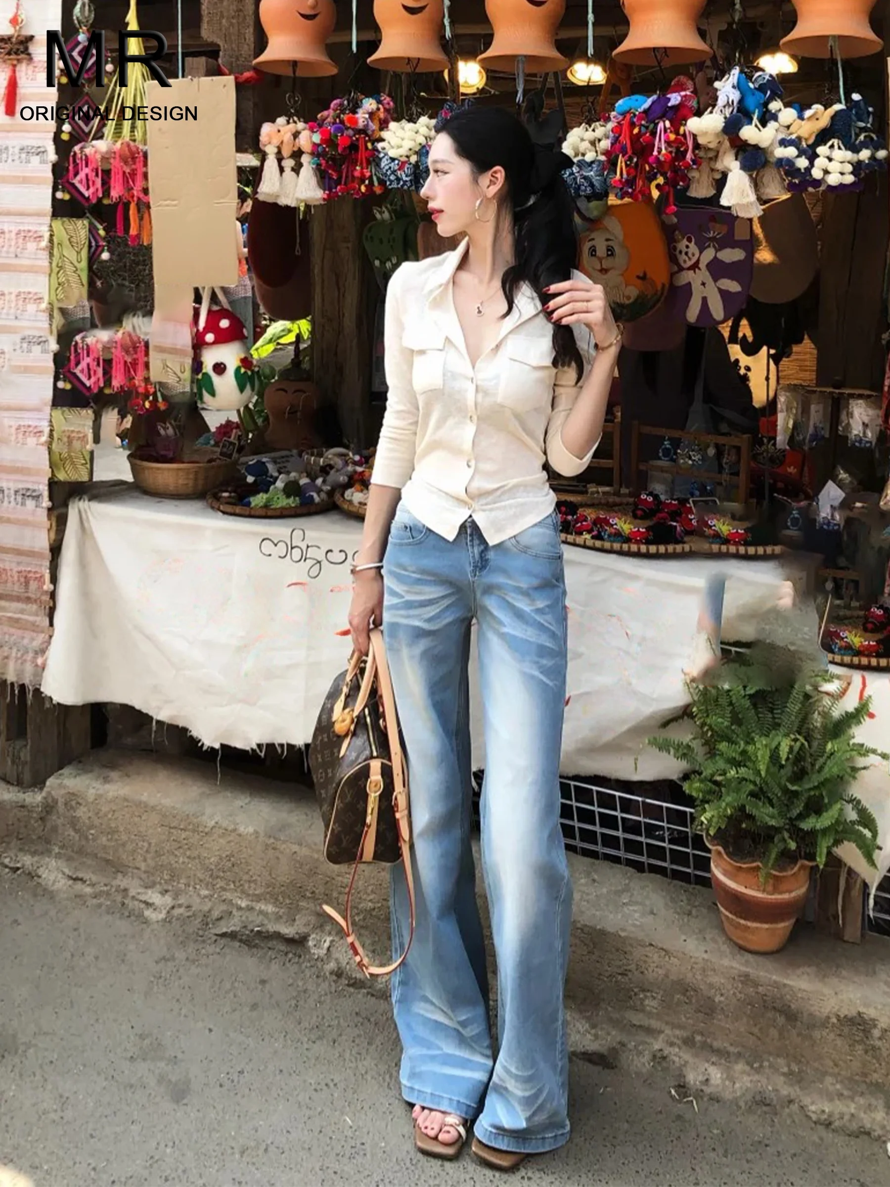 Light Blue American Style Wide Leg Straight Cut Loose Slimming Jeans Women's New 2026 Summer Casual High Waist Denim Pants
Light Blue American Style Wide Leg Straight Cut Loose Slimming Jeans Women's New 2026 Summer Casual High Waist Denim Pants