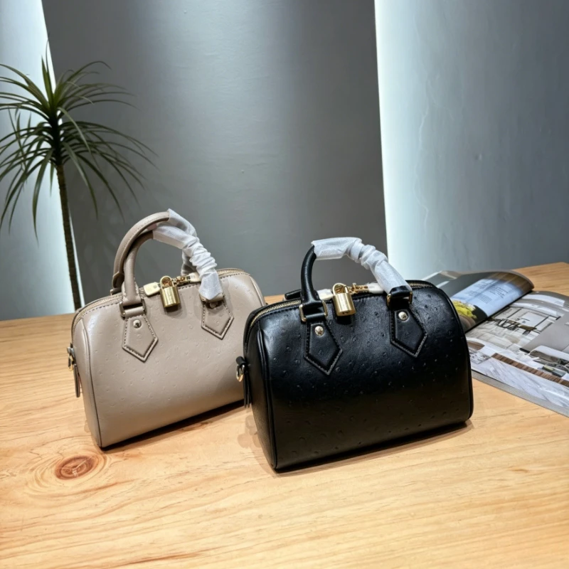 2026 Genuine Leather Small Cute Pillow Bag Minimalist Luxury Women Handbag Shoulder Crossbody Daily Commuter Trendy Purse
2026 Genuine Leather Small Cute Pillow Bag Minimalist Luxury Women Handbag Shoulder Crossbody Daily Commuter Trendy Purse