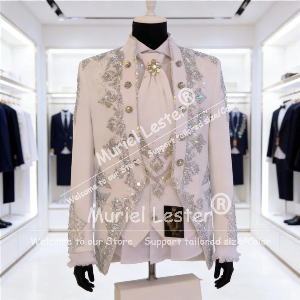 Мужские костюмы с кристаллами и бисером, приталенные, для банкетов, смокинги на заказ, комплект из 3 предметов, наряд для жениха, модные мужские пиджаки, Ropa Hombre
Мужские костюмы с кристаллами и бисером, приталенные, для банкетов, смокинги на заказ, комплект из 3 предметов, наряд для жениха, модные мужские пиджаки, Ropa Hombre