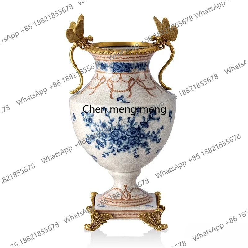 Luxury new Chinese blue and white porcelain art vase romantic hand-painted fruit plate lid box decorative ornament
Luxury new Chinese blue and white porcelain art vase romantic hand-painted fruit plate lid box decorative ornament