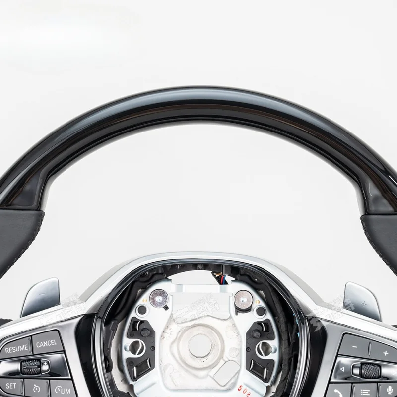 For BMW G20/G30/G38/M3/M5/M6/M8 (All Series) Flat Leather Steering Wheel (With Spray-Painted Trim & Paddle Shifter Cover)
For BMW G20/G30/G38/M3/M5/M6/M8 (All Series) Flat Leather Steering Wheel (With Spray-Painted Trim & Paddle Shifter Cover)