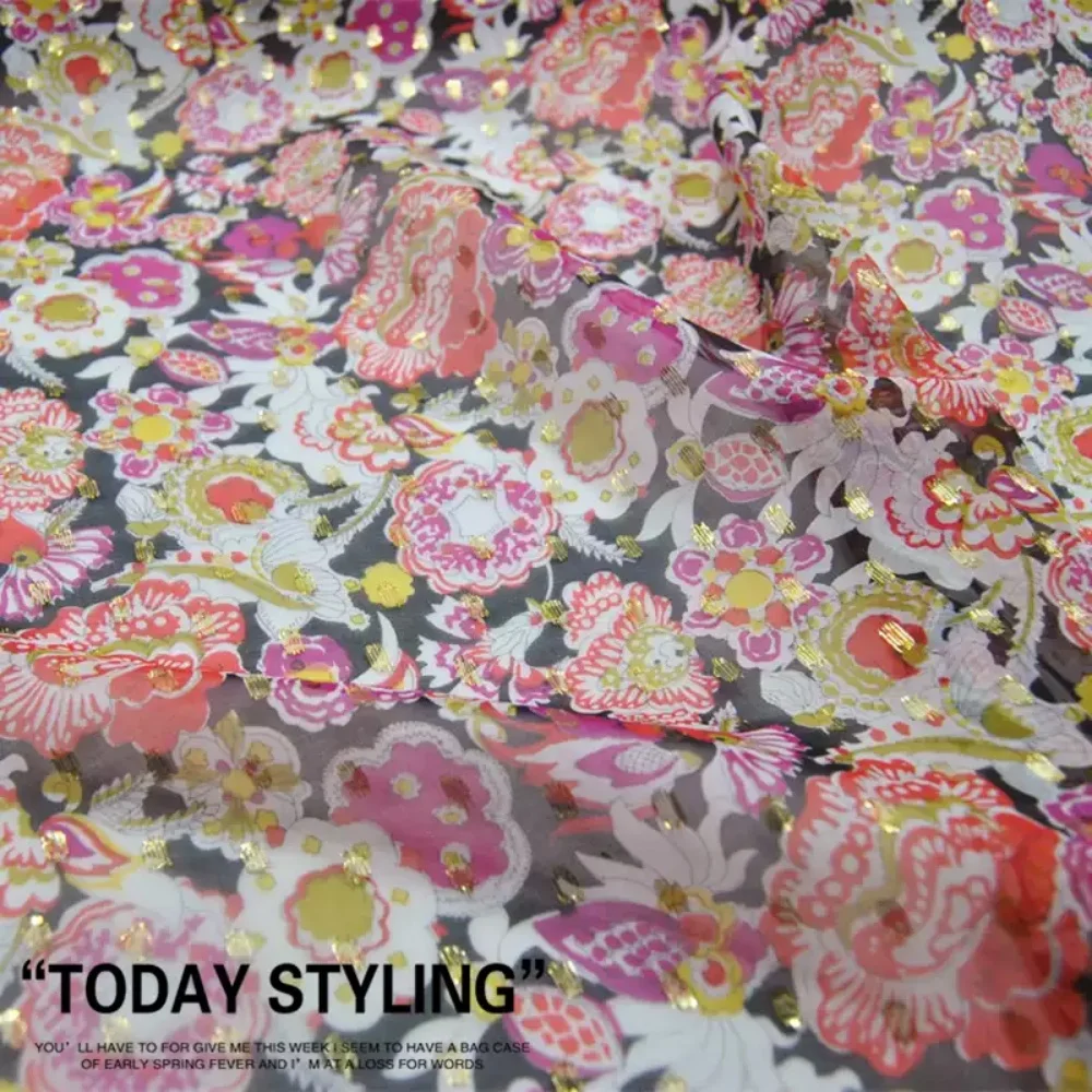 Fashionable Beautiful Black Base Colorful Flower Design Shiny Luxury Feeling Silk Metallic Fabric for Women Holiday Dress Cloth
Fashionable Beautiful Black Base Colorful Flower Design Shiny Luxury Feeling Silk Metallic Fabric for Women Holiday Dress Cloth