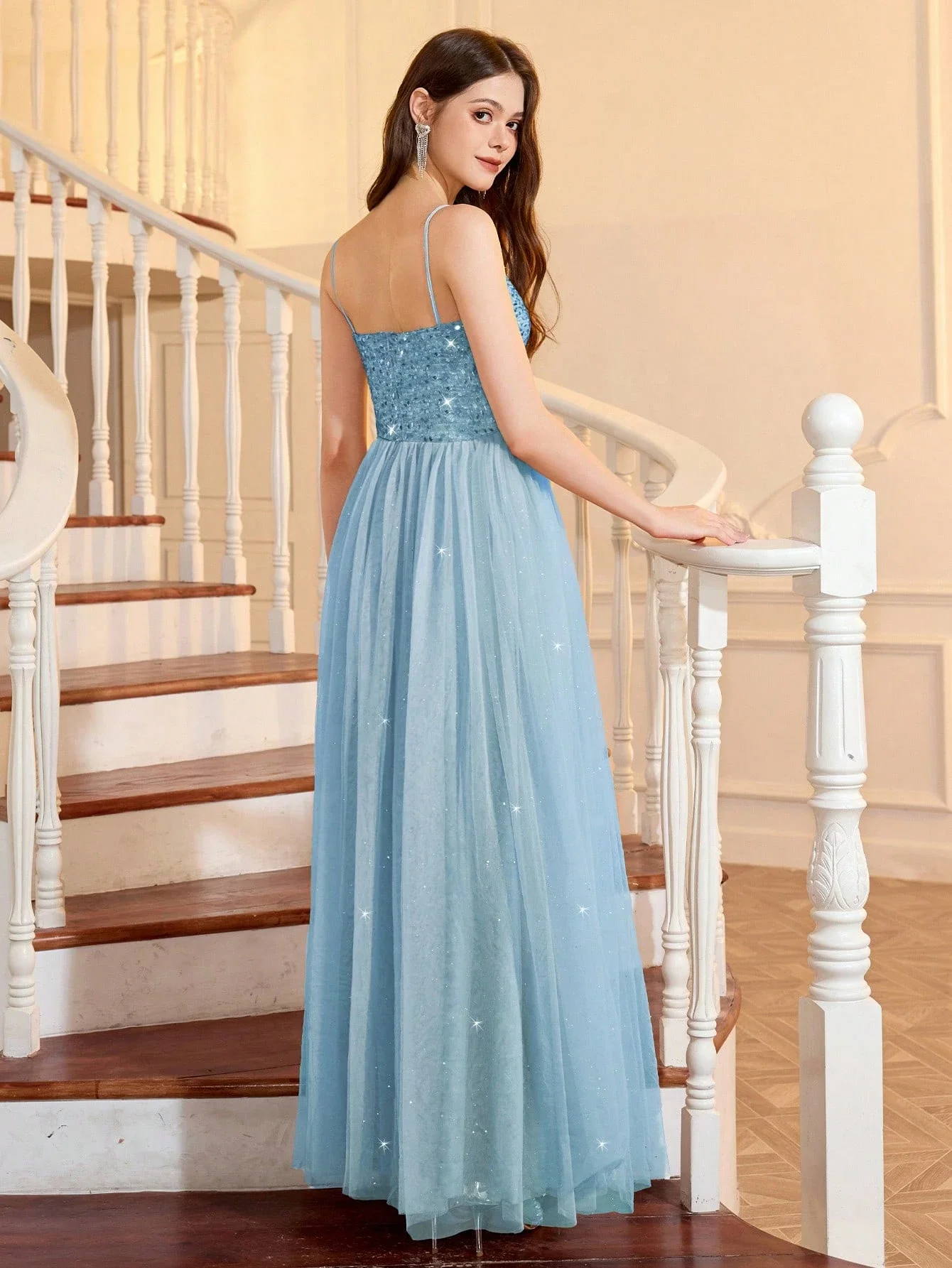 Sequined Tulle A-Line Evening Dress For Women
Sequined Tulle A-Line Evening Dress For Women