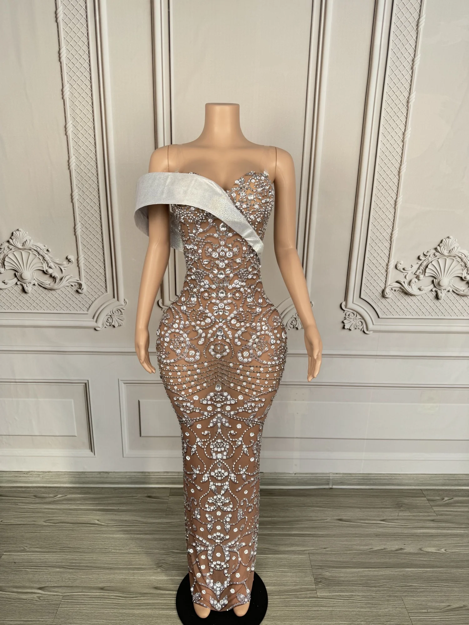 Yangfan Womens Luxury Silver Rhinestone Sheer Mesh Maxi Dress One Shoulder Bodycon Formal Evening Party Prom Gown
Yangfan Womens Luxury Silver Rhinestone Sheer Mesh Maxi Dress One Shoulder Bodycon Formal Evening Party Prom Gown