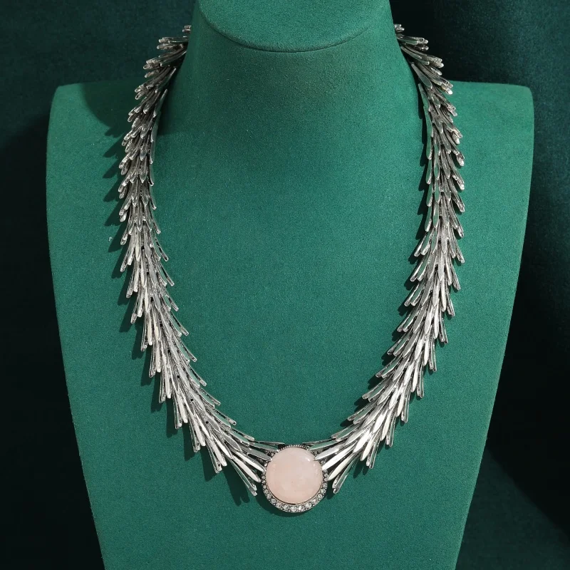 Silver Color Vintage Pink Choker Necklace Rhinestone Pine Leaves Retro Woman Jewelry Natural Stone Party Accessories 2026 Trends
Silver Color Vintage Pink Choker Necklace Rhinestone Pine Leaves Retro Woman Jewelry Natural Stone Party Accessories 2026 Trends