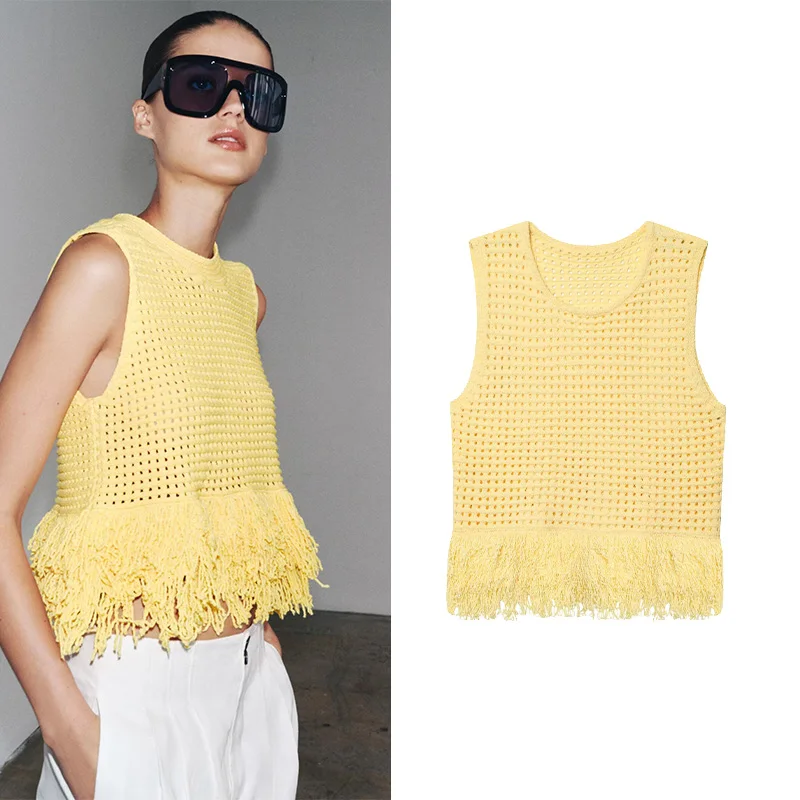 TRAF Women's Tank O-neck Sleeveless Straight Hollow Out Fringes Female Tanks 2025 Summer Casual Fashion Lady Solid Tops
TRAF Women's Tank O-neck Sleeveless Straight Hollow Out Fringes Female Tanks 2025 Summer Casual Fashion Lady Solid Tops