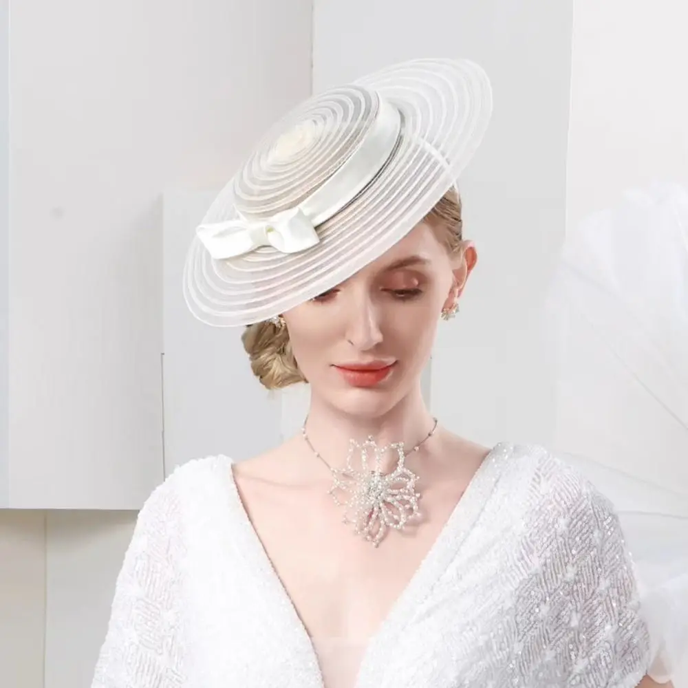 Retro Exquisite Mesh Bow Headband Elegant French Vintage Fascinator Hat Formal Hat Retro Bride Headdress Photography
Retro Exquisite Mesh Bow Headband Elegant French Vintage Fascinator Hat Formal Hat Retro Bride Headdress Photography