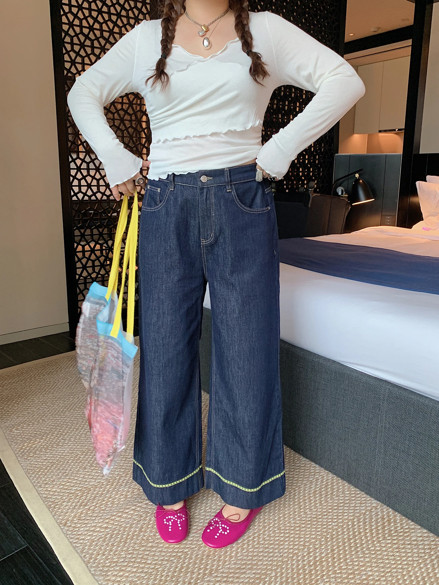 Джинсы женские однотонные, 9 предметов, прямые брюки, весна-осень, большие размеры, свободный крой, высокая талия, повседневные
Джинсы женские однотонные, 9 предметов, прямые брюки, весна-осень, большие размеры, свободный крой, высокая талия, повседневные