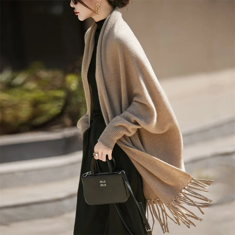 Autumn Winter Women's 100% Wool, Ultra-Fine Fool Fringe Large Shawl Outerwear Elegant Refined Soft Cashmere Knitted Top
Autumn Winter Women's 100% Wool, Ultra-Fine Fool Fringe Large Shawl Outerwear Elegant Refined Soft Cashmere Knitted Top