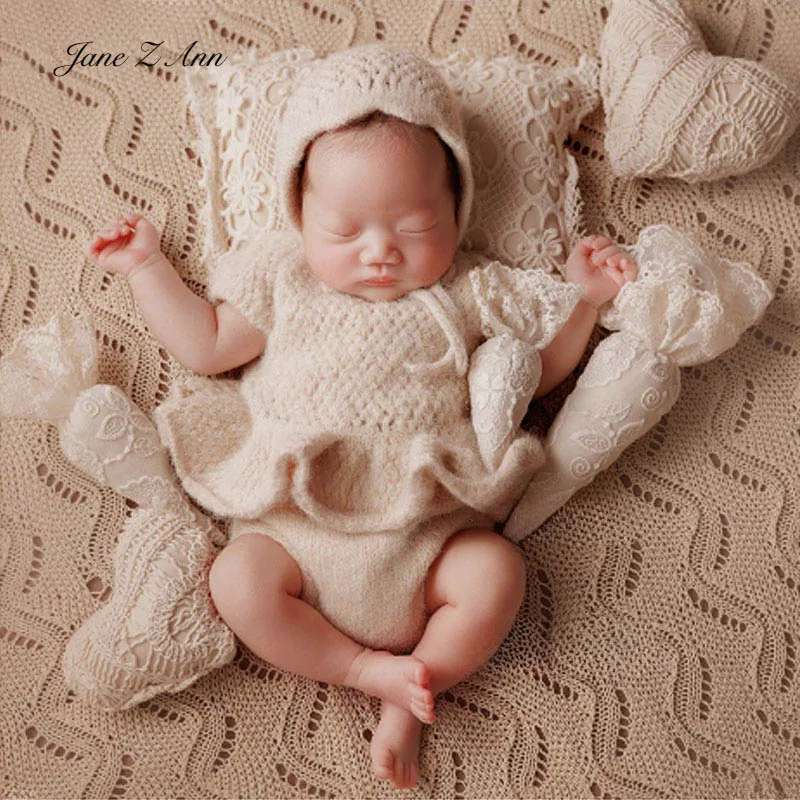 Newborn baby girl french style photography outfit set lace bonnet dress bloomers infant monthly photo prop studio portraits
Newborn baby girl french style photography outfit set lace bonnet dress bloomers infant monthly photo prop studio portraits