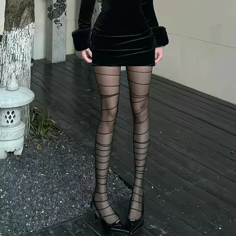 Women's Sexy Irregular Stripe Pantyhose Thigh-High Socks Y2K High-Waist One-Piece Pantyhose
Women's Sexy Irregular Stripe Pantyhose Thigh-High Socks Y2K High-Waist One-Piece Pantyhose