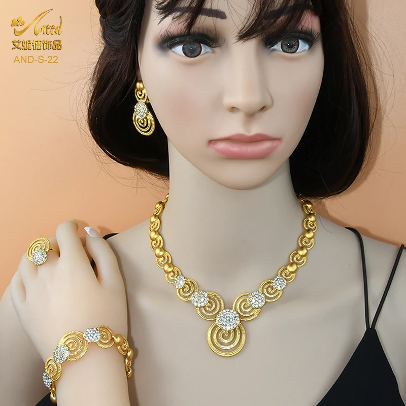 Dubai 24K Gold Color African Jewelry Sets Crystal Necklace Earrings Bracelet Ring Nigeria Luxury Party Wedding Female Jewellery
Dubai 24K Gold Color African Jewelry Sets Crystal Necklace Earrings Bracelet Ring Nigeria Luxury Party Wedding Female Jewellery