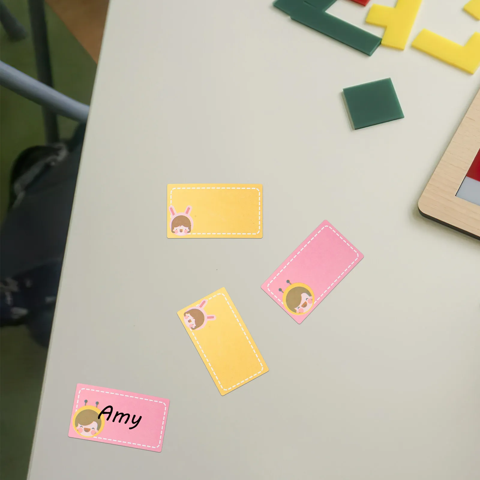 Рулонные этикетки-наклейки для имен, пустые самоклеящиеся этикетки для детей, дошкольников, школьников, для одежды, бутылочек, классов, детских садов, дома
Рулонные этикетки-наклейки для имен, пустые самоклеящиеся этикетки для детей, дошкольников, школьников, для одежды, бутылочек, классов, детских садов, дома