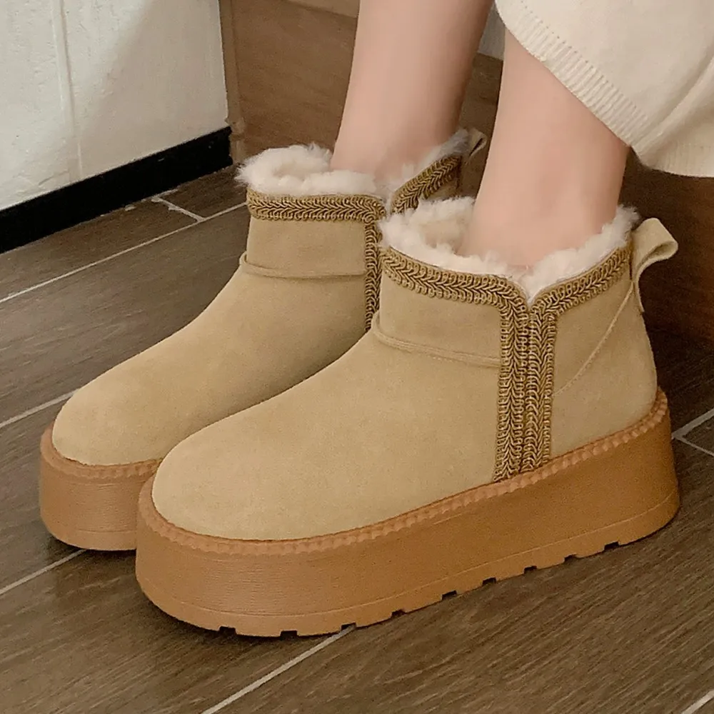 Women's natural suede leather thick sole platform flats winter snow boots bordered slip-on casual female short ankle boots shoes
Women's natural suede leather thick sole platform flats winter snow boots bordered slip-on casual female short ankle boots shoes