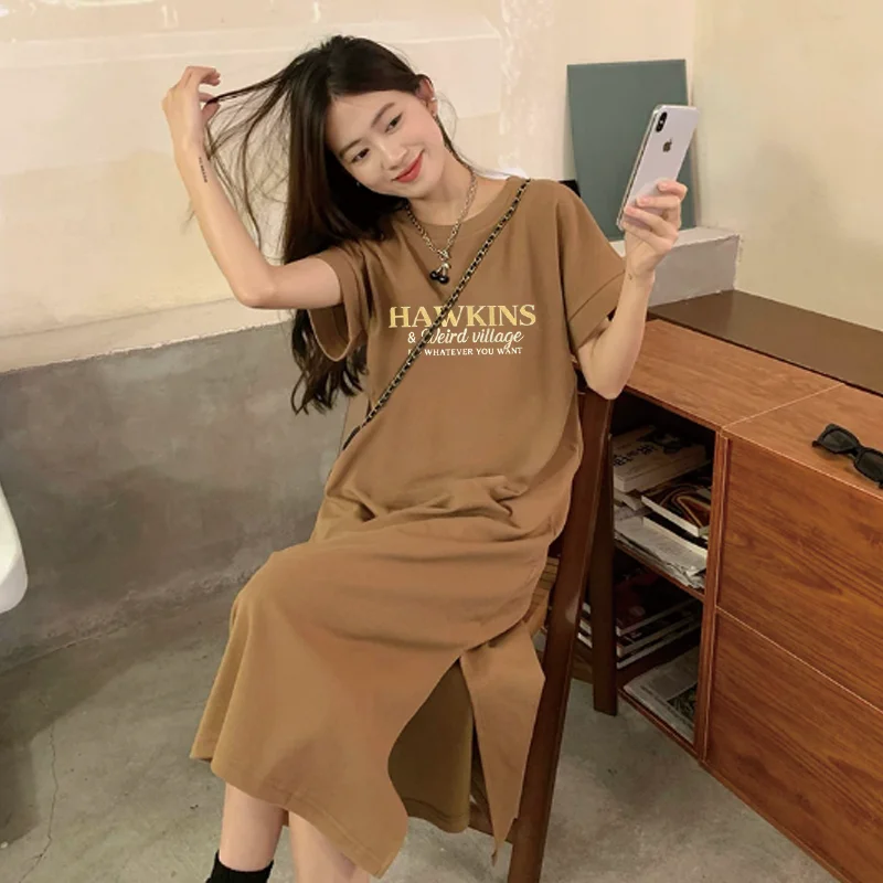 Women Hawkins Letter Print Side Split Long T Shirt Dress Loose Short Sleeve Casual Maxi Dress
Women Hawkins Letter Print Side Split Long T Shirt Dress Loose Short Sleeve Casual Maxi Dress