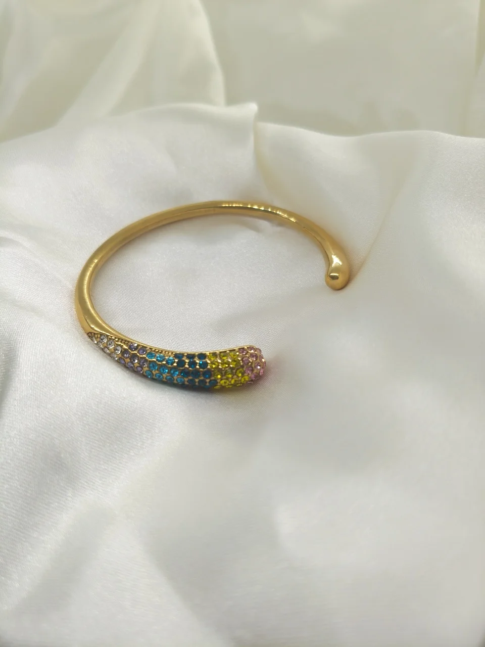 Designer Stainless Rainbow Gemstone CZ Open Cuff Bracelets For Women Natural Stone Titanium Twist Bangles Casting Steel Jewelry
Designer Stainless Rainbow Gemstone CZ Open Cuff Bracelets For Women Natural Stone Titanium Twist Bangles Casting Steel Jewelry